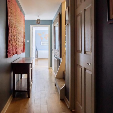 Stylish 3 Bedroom Apartment Near Hollyrood Park Edimburgo Esterno foto