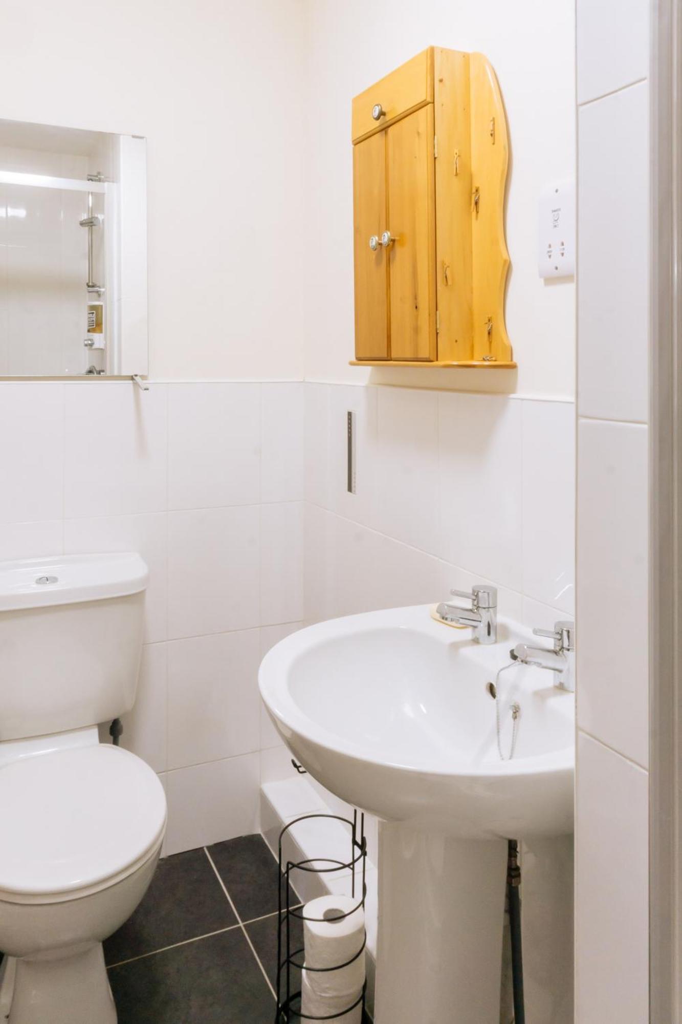 Stylish 3 Bedroom Apartment Near Hollyrood Park Edimburgo Esterno foto